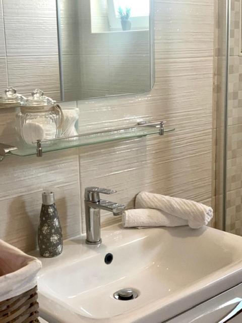 *New Apartment* Petra Хвар Екстериор снимка